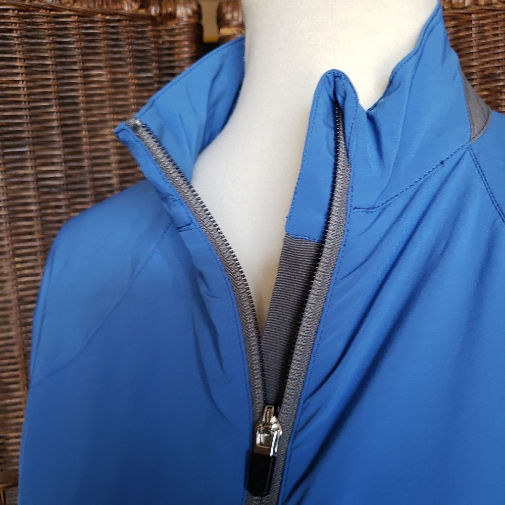 Golite Running Jacket/Shell Size S - image 2